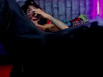 Chaturbate Sex Cam of axell_cross2