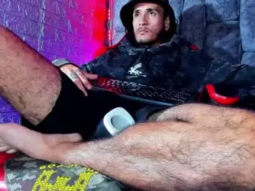 Chaturbate Watch Live Sex Cams of axell_cross2