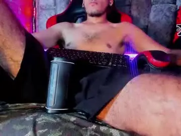 Chaturbate Live Porn of axell_cross2