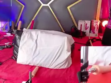 Chaturbate Sex Cam of scarletthott1