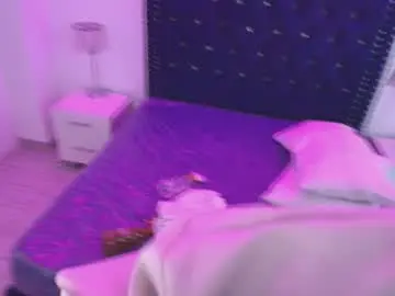 Chaturbate Sex Cam of zury_valucci