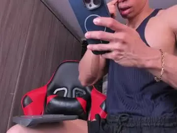 Chaturbate Live Sex Cam of adan_sin1