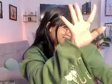 Chaturbate Nude Webcam of tati_reyes
