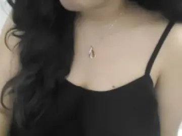 Dscgirls Adult Video Chat of Liyana  Safi