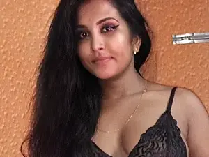 Dscgirls Adult Webcam of Mallik(FCK)