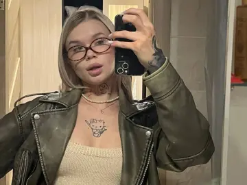 Imlive Watch Live Sex Cams of LizzFlores