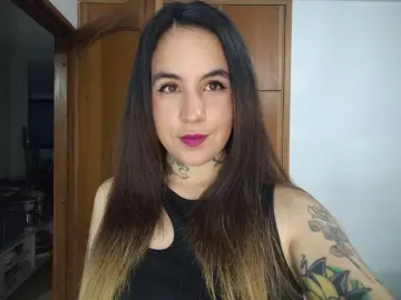 Imlive Live Sex Cam of rebeccasmiith253