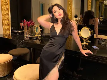 Imlive Watch Live Sex Cams of ElvoraLoVe