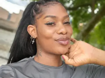 Imlive Adult Webcams of Warrior_Queen