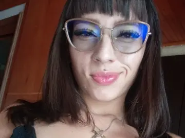 Imlive Live Porn of Axia6Catherine9