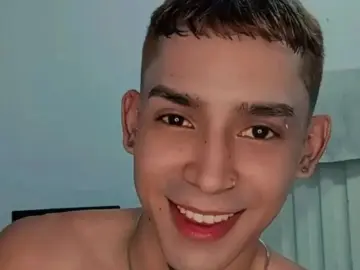 Imlive Free Porn Cam of DarkHuntte