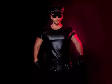 Imlive Live Porn of MarisMuscle