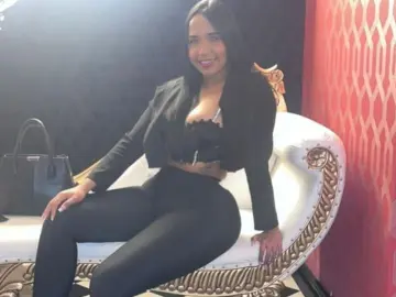 Imlive Free Porn Cam of SammySalasS