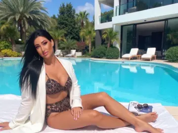 Imlive Free Porn Cam of MaryTia29