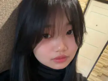 Imlive Free Porn Cam of TinyYuna_