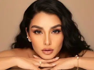 Livejasmin Live Porn of HollyAllington