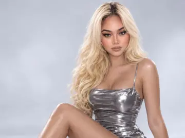 Livejasmin Live Sex of YoshiJenner