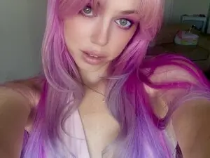 Myfreecams Live Sex of Stoned_Emmaxo