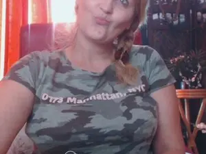 Myfreecams Sex Chat of JolieMelany