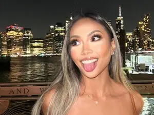 Myfreecams Private Sex Chat of UrBabyGirl