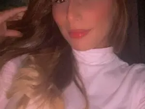 Myfreecams Live Sex Cam of QueenRubii