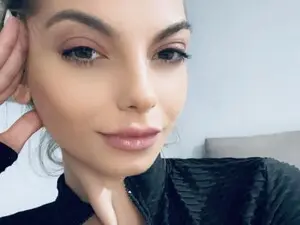 Myfreecams Sex Chat of SweetBeea
