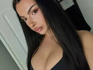 Myfreecams Adult Webcam of NouraMalvi