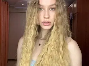 Myfreecams Sex Cam of Alice_Maryt