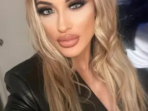 Myfreecams Live Sex Cam of LexiFoxx