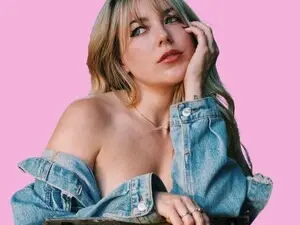 Myfreecams Free Porn Cam of EmmaStarseed