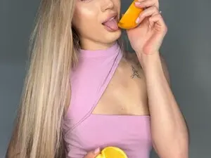Myfreecams Sex Cam of Yours_Sonya