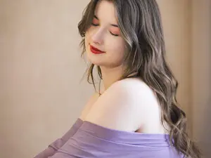 Myfreecams Free Live Porn of LunaXcherry