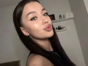 Myfreecams Live Sex Cam of SophieLani