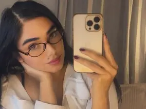 Myfreecams Sex Chat of CamiiHerrera