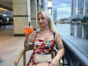 Myfreecams Sex Cam of NellWhitex