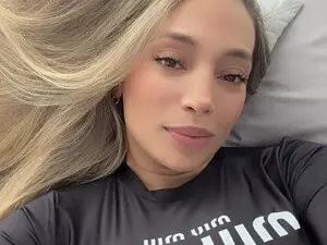 Myfreecams Sex Cam of SweetNinotCHk