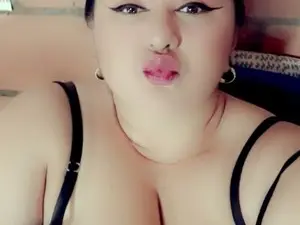 Myfreecams Live Sex of Ema_gomez