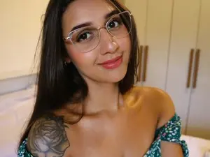 Myfreecams Nude Webcam of Iris_