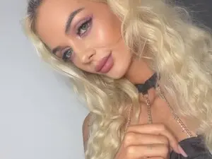 Myfreecams Adult Webcam of SkinnyNatty