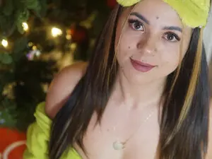 Myfreecams Watch Live Sex Cams of RenesmeSweet