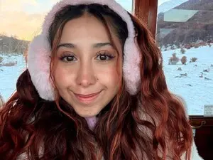 Myfreecams Free Porn Cam of Cristal_kat
