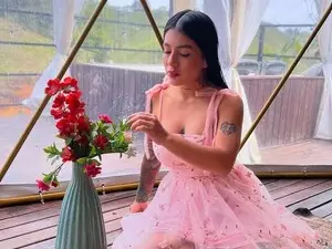 Myfreecams Adult Webcams of yesicat