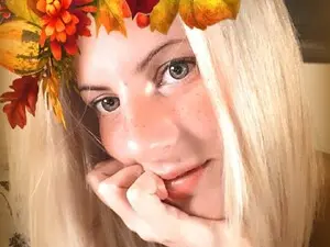 Myfreecams Live Porn of Helena_