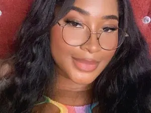 Myfreecams Live Sex Cam of NoemiDavis