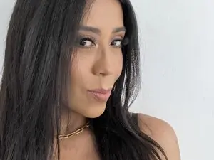 Myfreecams Free Porn Cam of Isabella_77