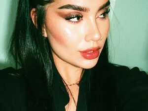 Myfreecams Live Porn of AlmaBlaze