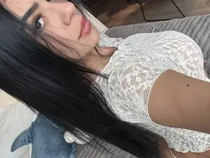 Myfreecams Sex Cam of KiraAmane