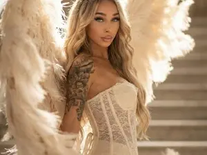 Myfreecams Adult Webcam of ChristynaRos