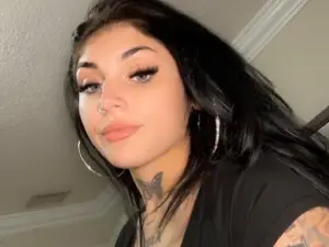 Myfreecams Nude Webcam of lolalovezzxo