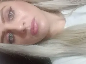 Myfreecams Watch Live Sex Cams of Eve_eveline